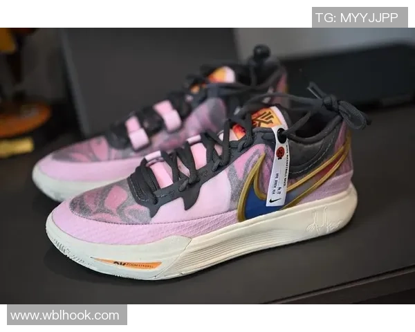 欧文新鞋发布会引发争议踩踏耐克Logo彰显艺术无畏标签 欧文新鞋发布会引发争议踩踏耐克Logo彰显艺术无畏标签